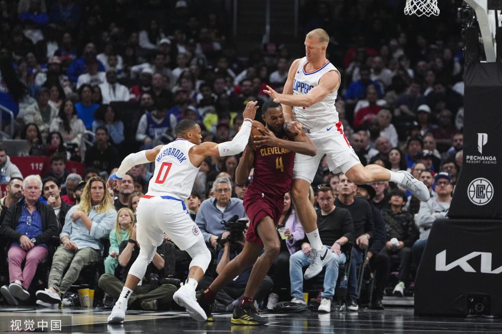 尽管也遭遇 尽管也遭遇