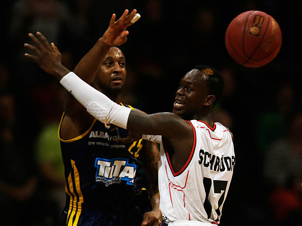 湖人本场赢 湖人本场赢